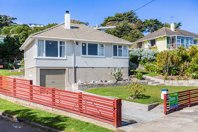 30 Chaffey Crescent Titahi Bay_1