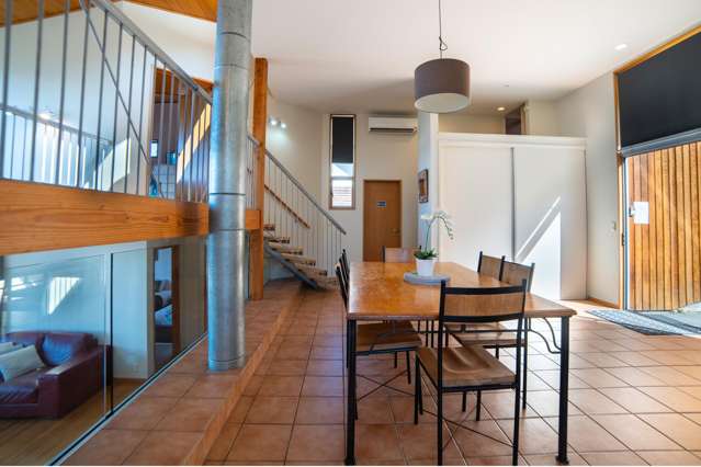 132 Wynyard Crescent Fernhill/Sunshine Bay_3