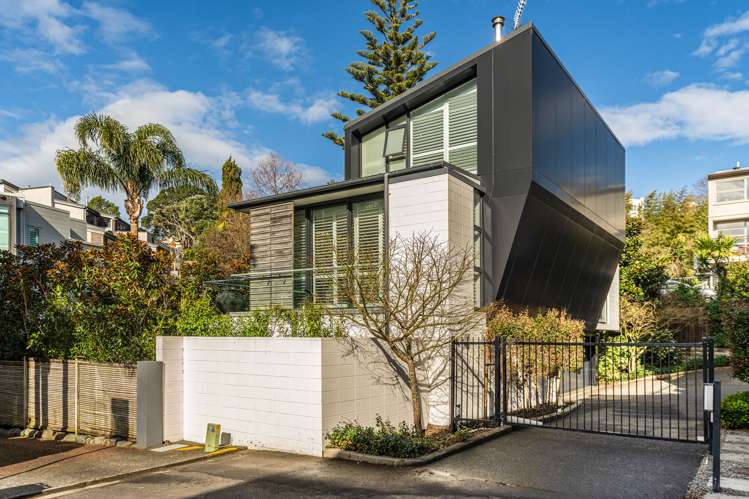 70 Scarborough Terrace Parnell_36