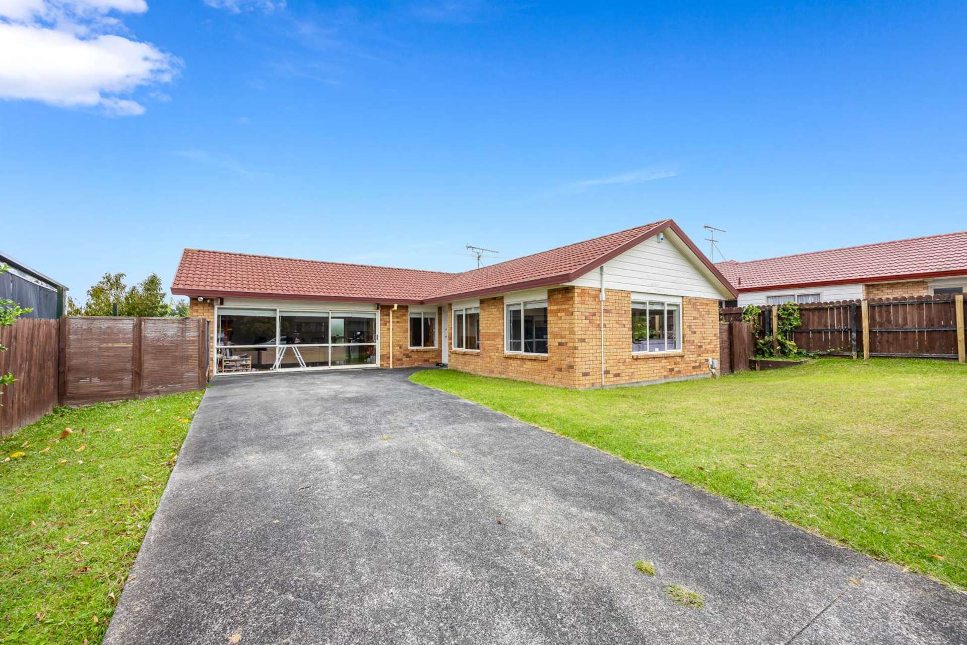 14 Davington Way Pakuranga Heights_0