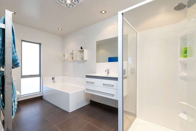 54 Tresillian Avenue Marybank_17