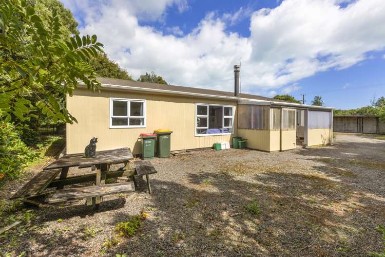 67 Brown Road Waitara_12