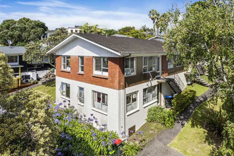 2/10 Don Croot Street Morningside_3