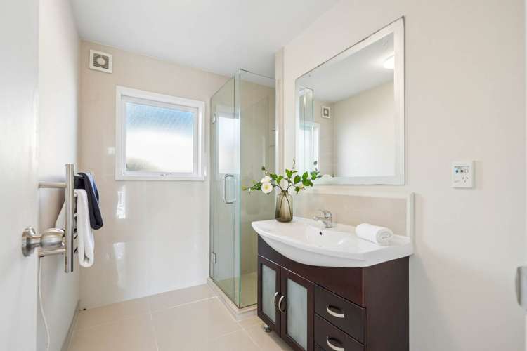 58a Ripon Crescent Meadowbank_18