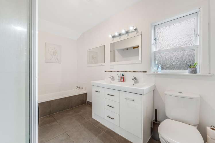 1/133 Moore Street Howick_15