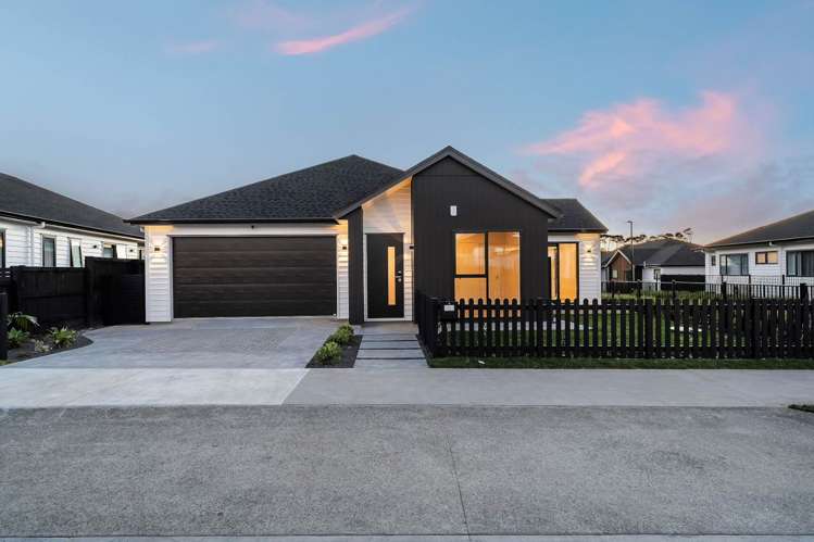 13 Tipu Crescent Wainui_4