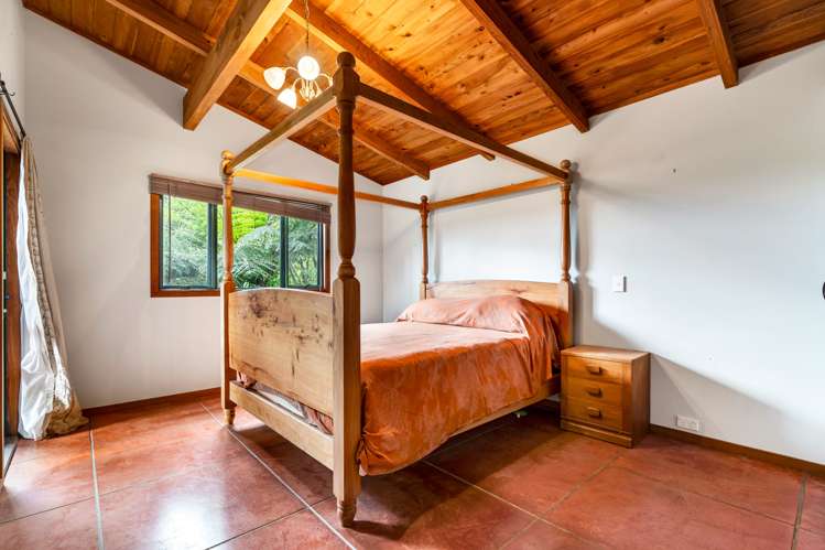 402 Owhiwa Road Parua Bay_13