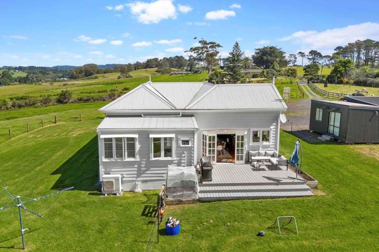 38 Hunter Road Taupaki_6