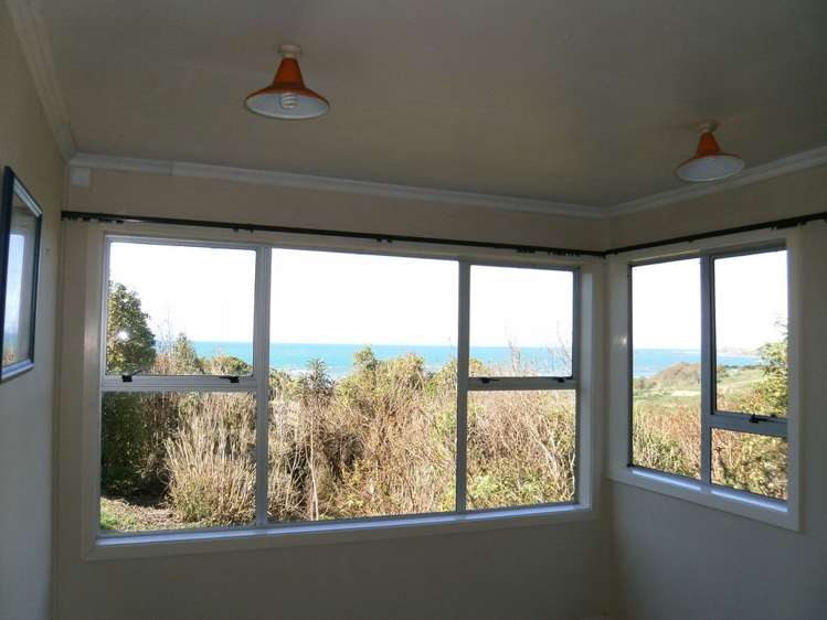 16 Koromiko Street Kaka Point_15