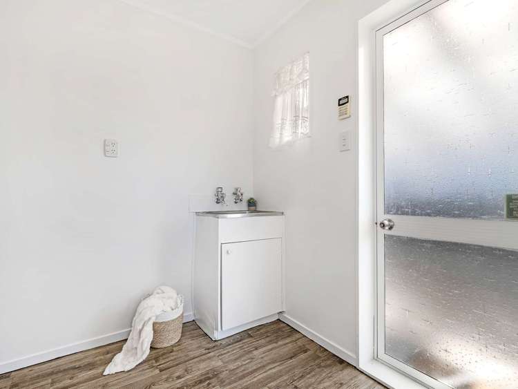 15 May Road Mangakakahi_15