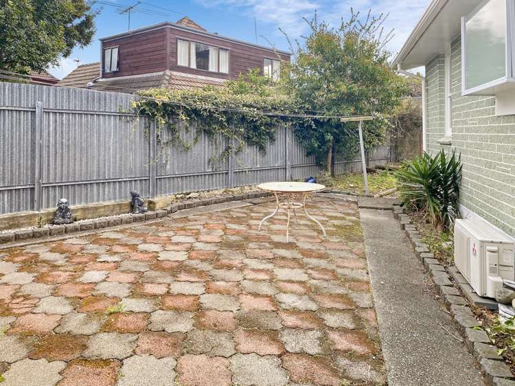 2b Sutherland Avenue Silverstream_10