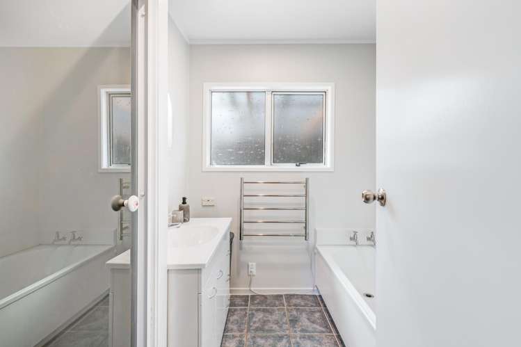 8 Teviot Place Totara Vale_14