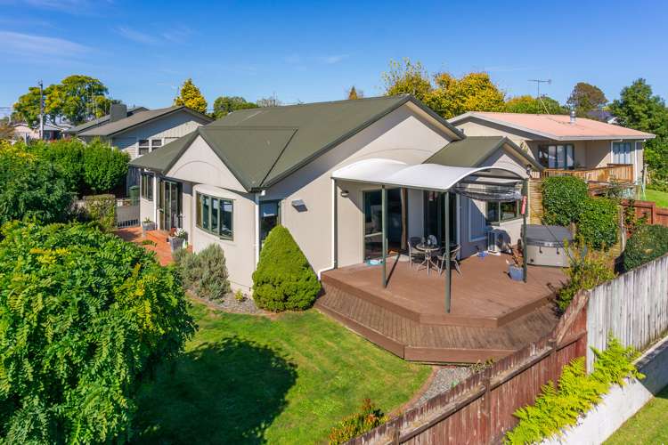 1 Sunnyhills Avenue Glenview_30