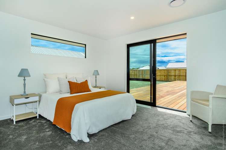 6 Soho Lane West  Melton_16