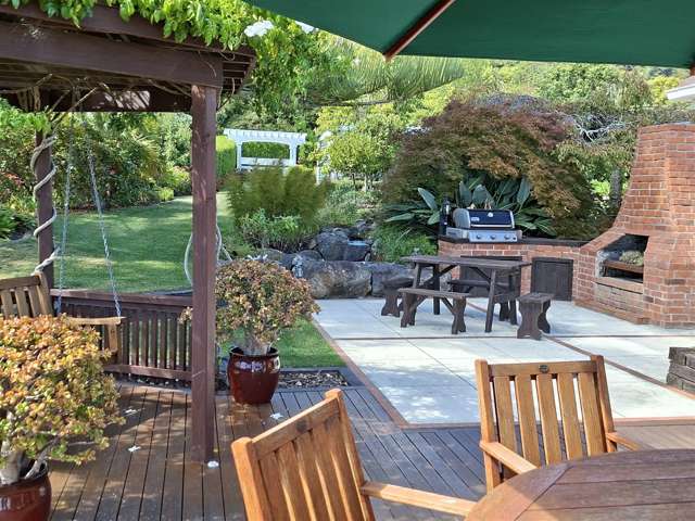 A private sanctuary with panoramic water views