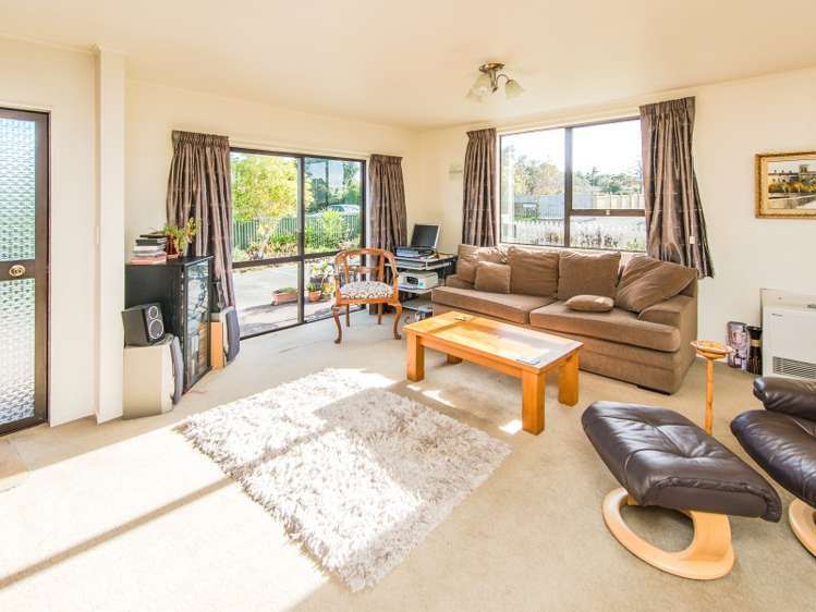 6 Oaklea Avenue Marton_0