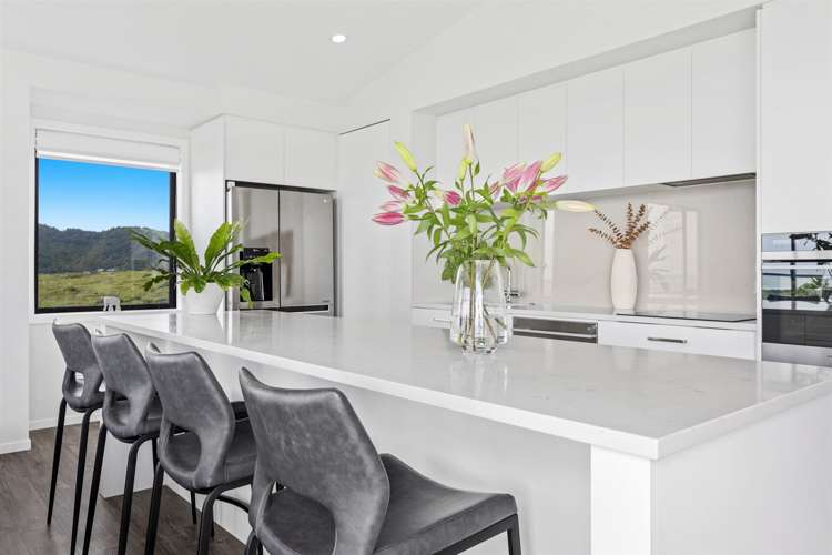 16 Piripai Rise Coastlands_6