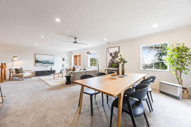 54 Leafield Crescent_2