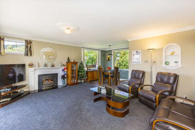 57 Hillside Drive Maoribank_1