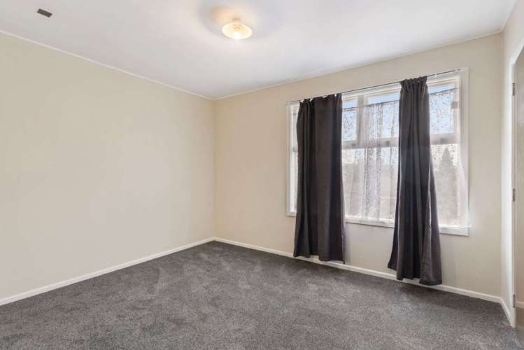 26 Ray Small Drive Papakura_8