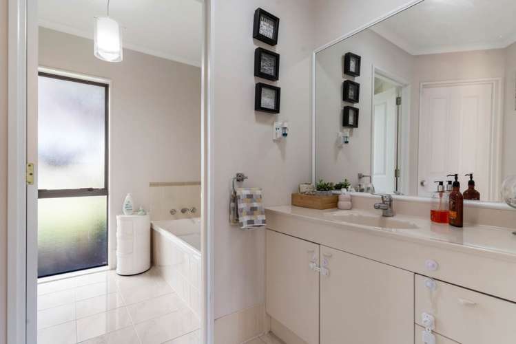 4 Cottesmore Place Huntington Park_16