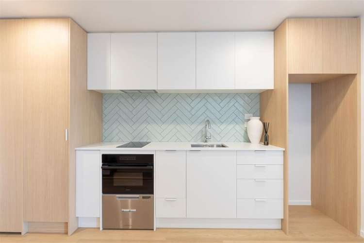 Unit G6/2A Te Ara Taurapa Pt Chevalier_1