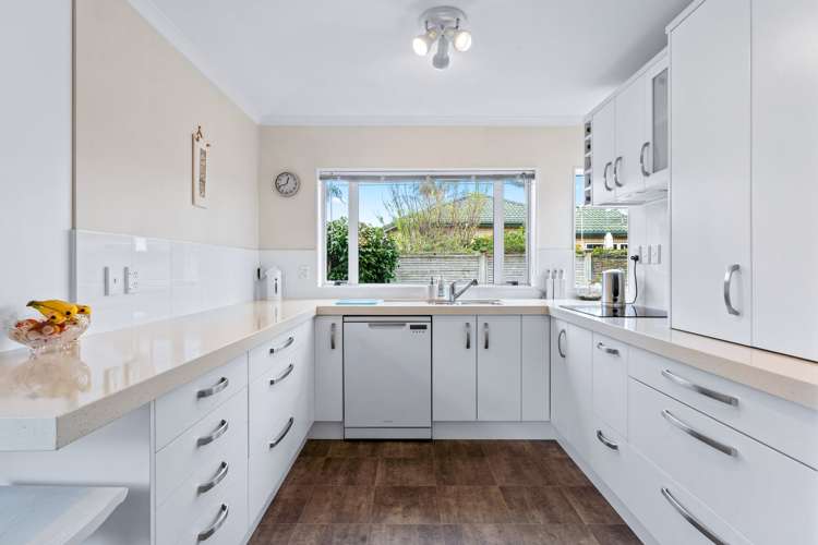 28 Dan Tori Place Orewa_11