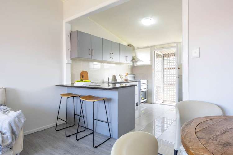 2/5 Aranui Road Mt Wellington_3