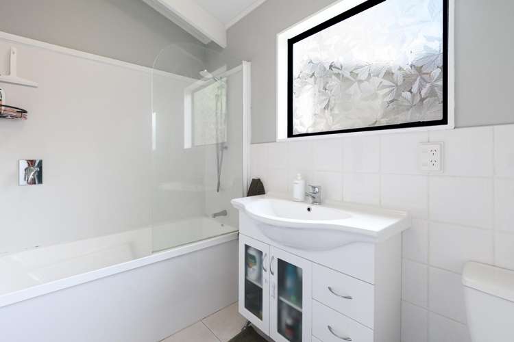 25a Landview Road Road Parkvale_14