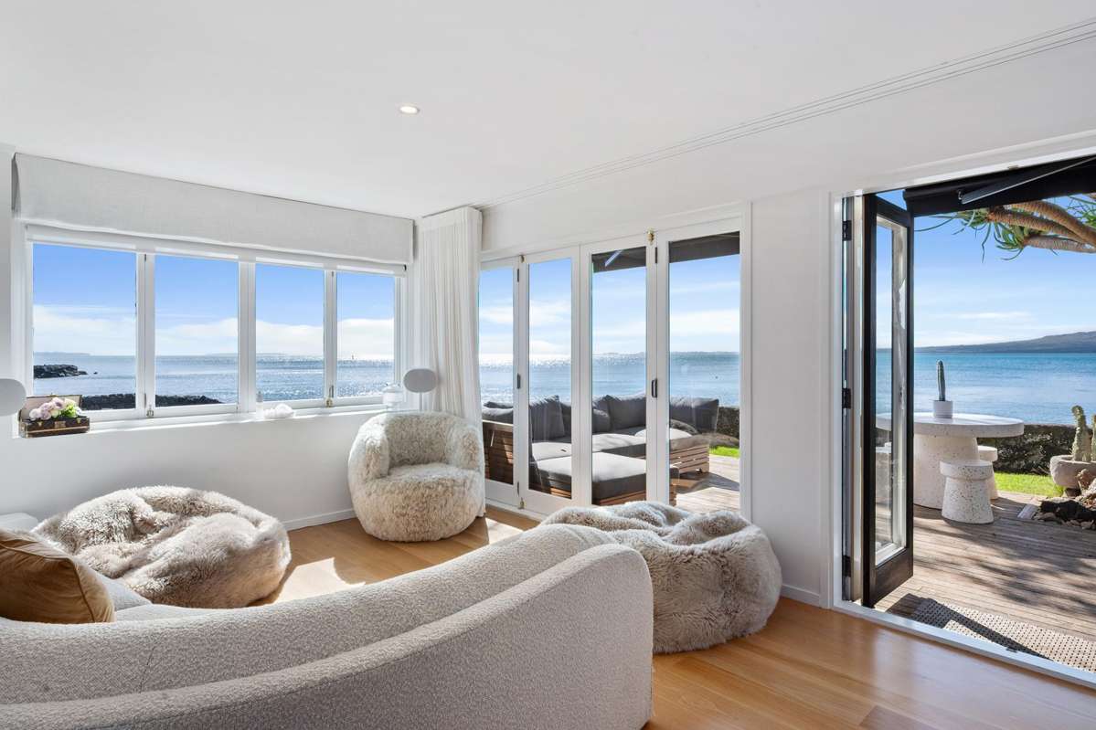 2/259 Hurstmere Road_1