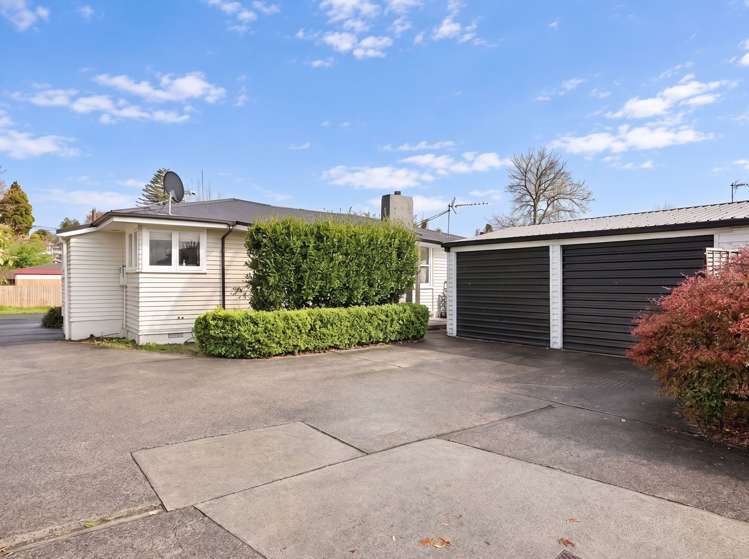 64 & 64A Aurora Terrace Hillcrest_9