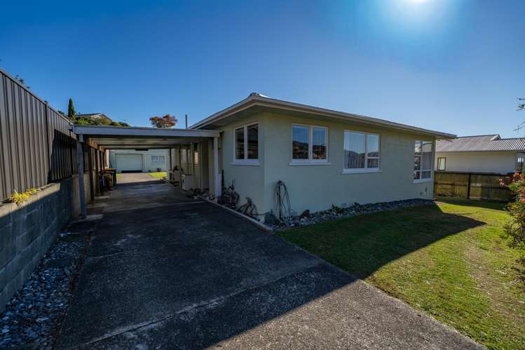 36 Churchill Avenue Richmond_20