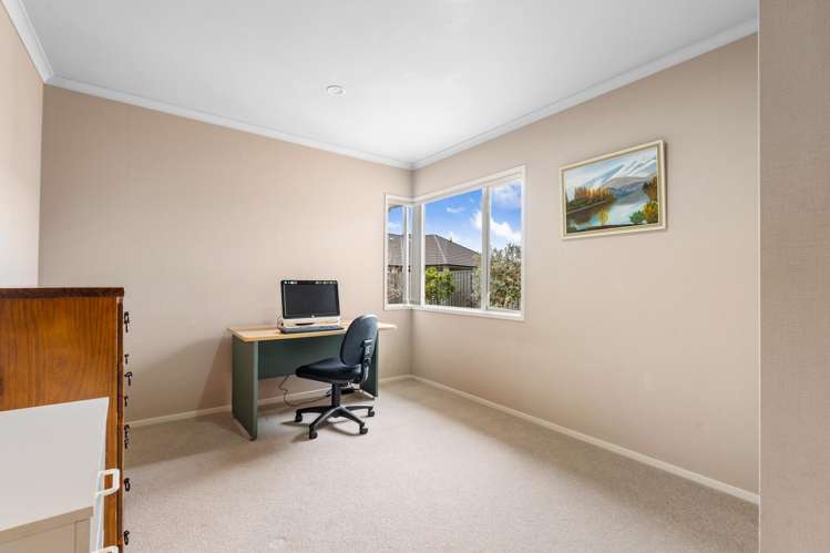 8 Cape Place Poraiti_15