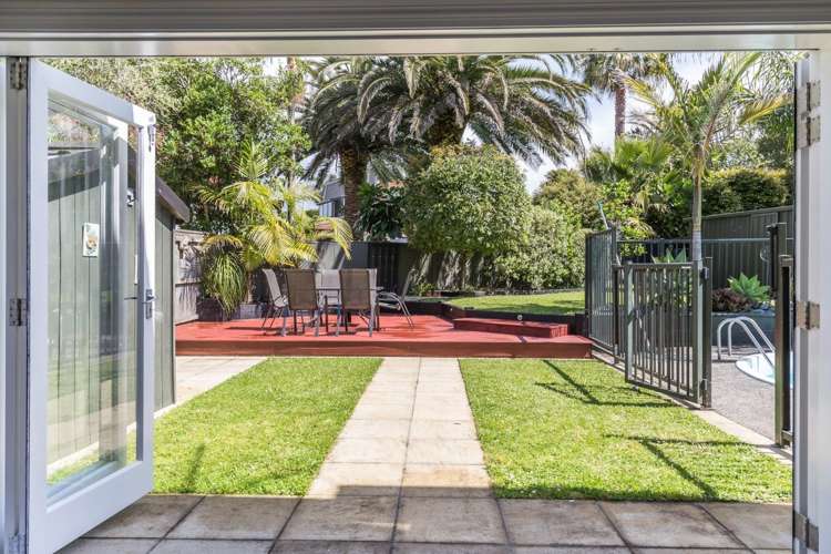 12 Puawai Place Northcote_3