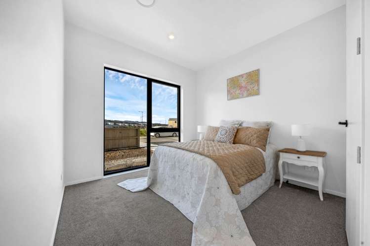 65 Bellfield Road Opaheke_13
