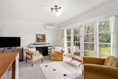 79A White Swan Road_3