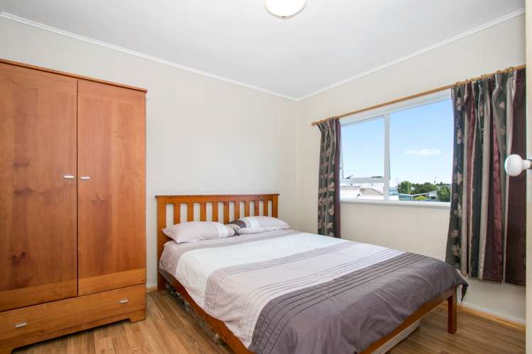 72 Astley Avenue New Lynn_10