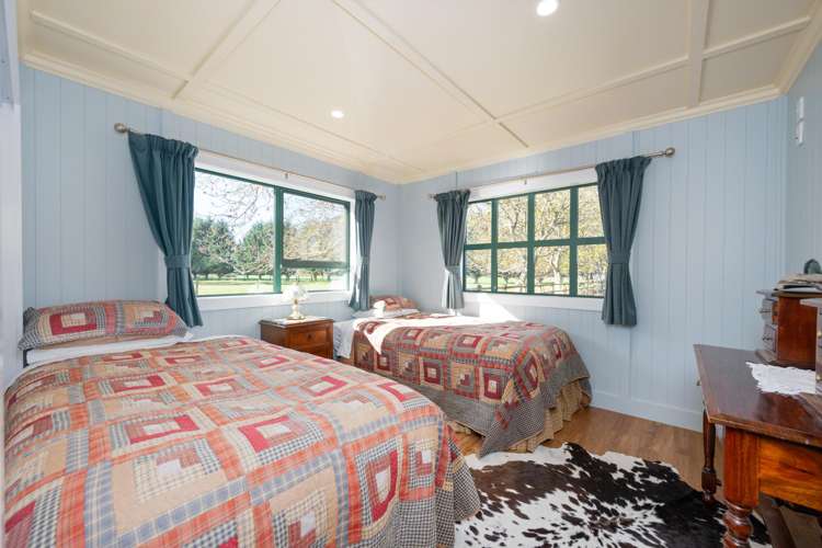 28 Bothams Bend Road Spring Creek_59