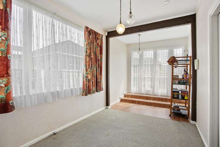 21 Wyndrum Avenue Waterloo_10