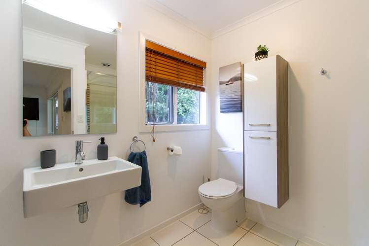 35 ORAM DRIVE Turitea_22