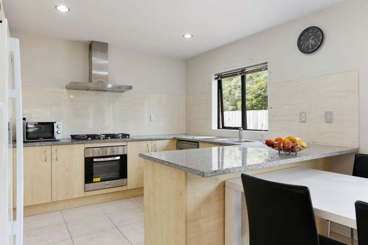 5a Nile Road Kelston_7