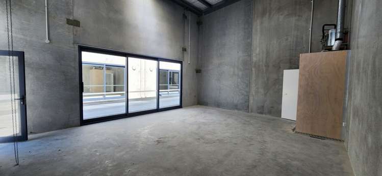 Unit 77 41 - 49 Bouverie Street Petone_1