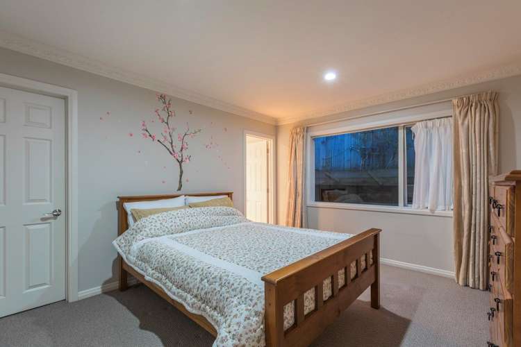 9 Beatrice Place Flat Bush_11