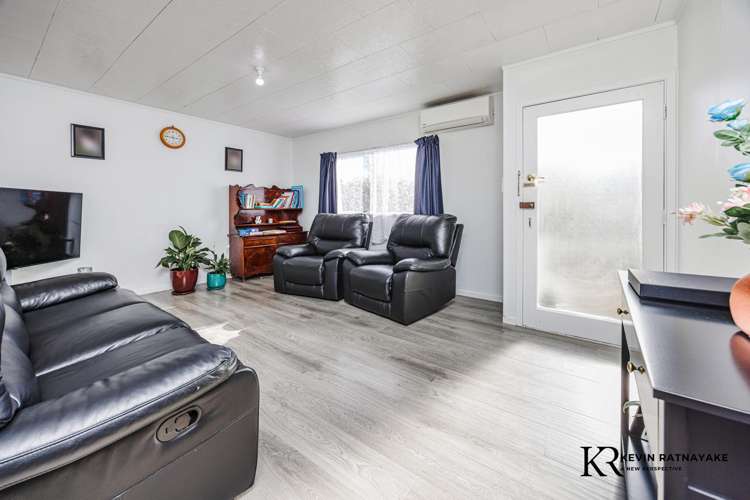 2/62 Redcrest Avenue_2
