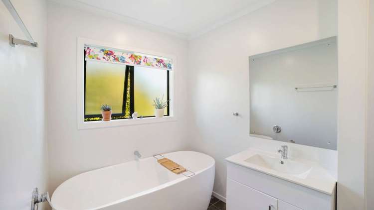 16a De Lautour Road Kaiti_4