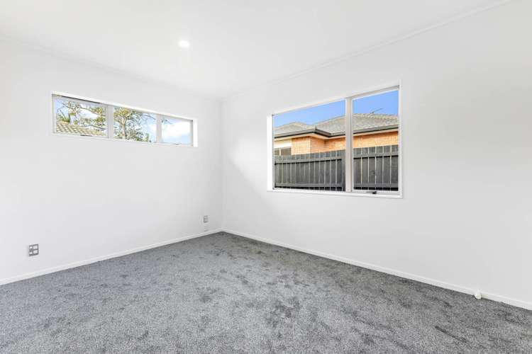 31 Langiola Drive Favona_11