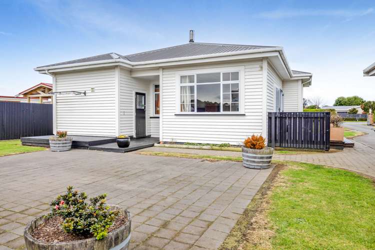 196 Glover Road Hawera_21