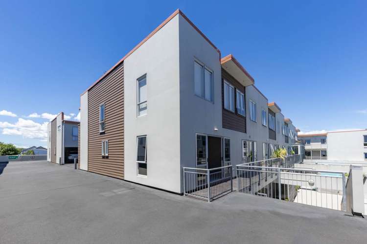 240/287 Onehunga Mall Onehunga_9