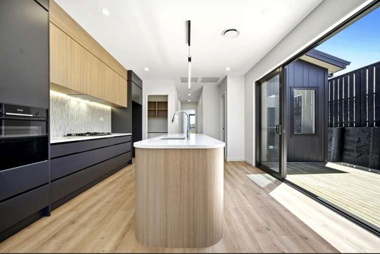 76 Huanui Drive Orewa_8