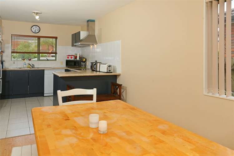 24a Charlenne Close Ranui_4